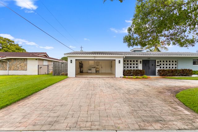 5281 SW 4th Court, Plantation, FL 33317