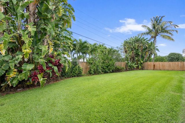 5281 SW 4th Court, Plantation, FL 33317