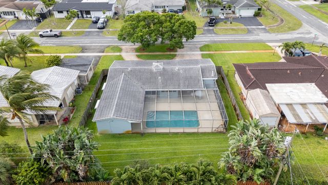 5281 SW 4th Court, Plantation, FL 33317