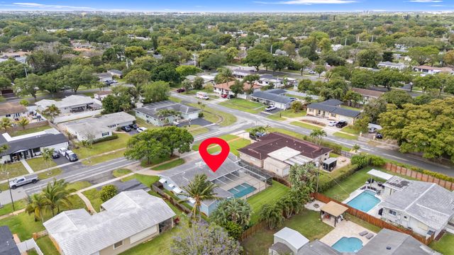 5281 SW 4th Court, Plantation, FL 33317