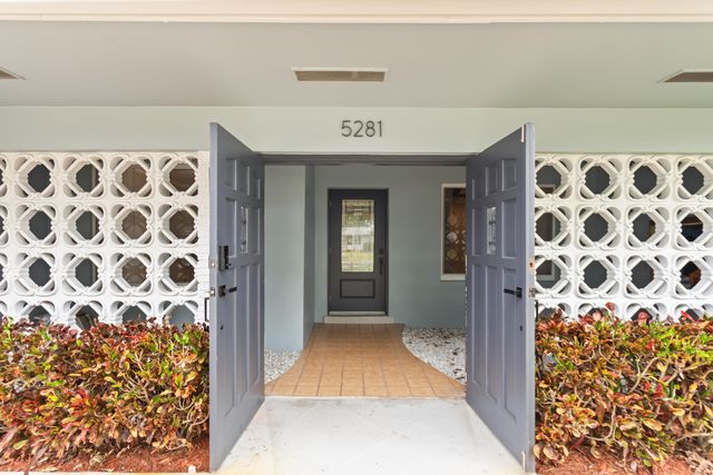 5281 SW 4th Court, Plantation, FL 33317