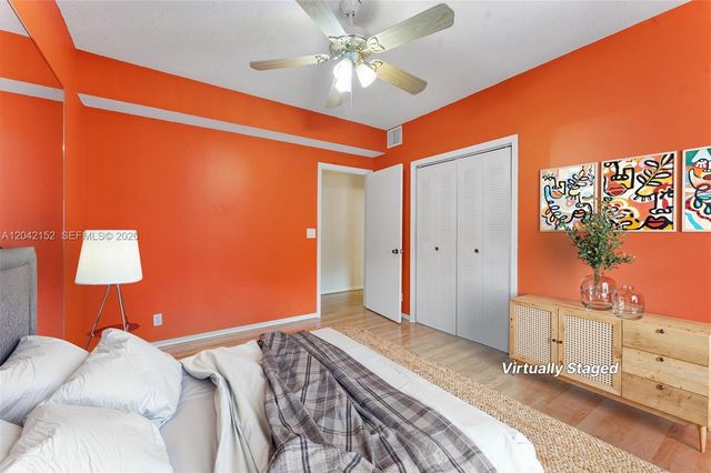 1552 Barcelona Way 619, Weston, FL 33327
