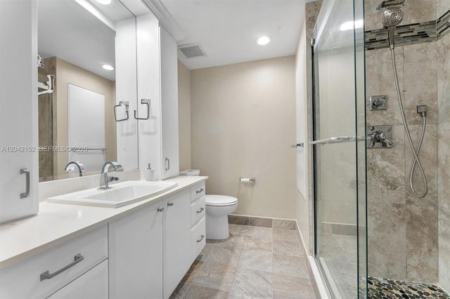 1552 Barcelona Way 619, Weston, FL 33327