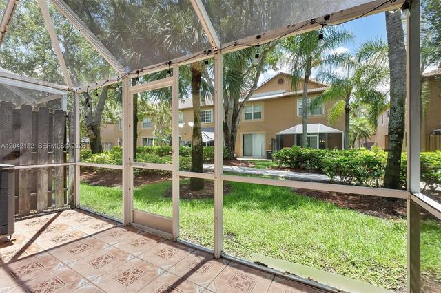 1552 Barcelona Way 619, Weston, FL 33327