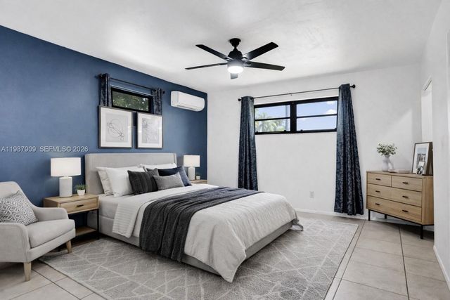 1007 N 31st Road, Hollywood, FL 33021