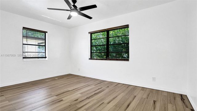 1007 N 31st Road, Hollywood, FL 33021