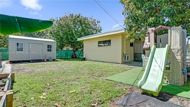 1007 N 31st Road, Hollywood, FL 33021