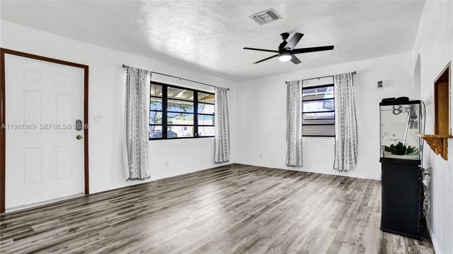 1007 N 31st Road, Hollywood, FL 33021