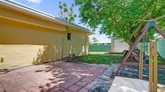 1007 N 31st Road, Hollywood, FL 33021