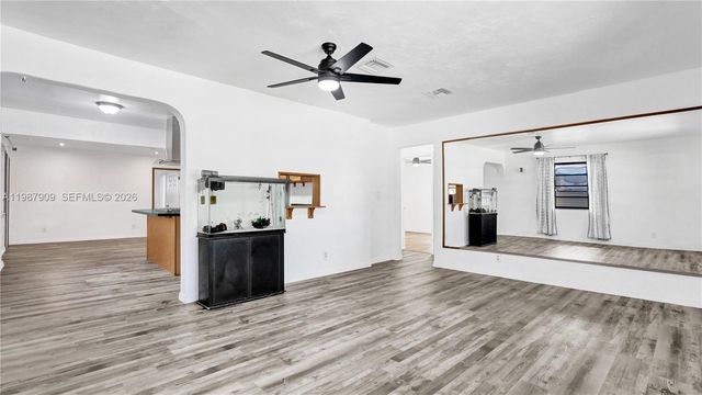 1007 N 31st Road, Hollywood, FL 33021