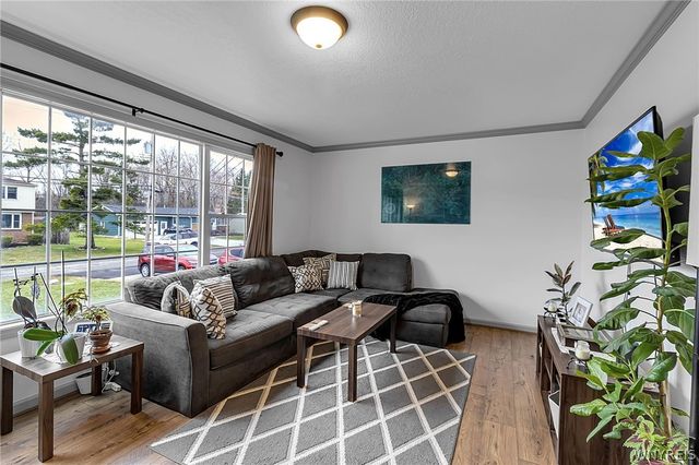 4996 Thurston Avenue, Hamburg, NY 14219