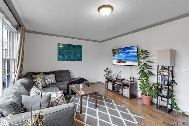 4996 Thurston Avenue, Hamburg, NY 14219