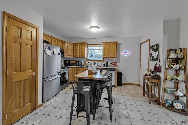 4996 Thurston Avenue, Hamburg, NY 14219