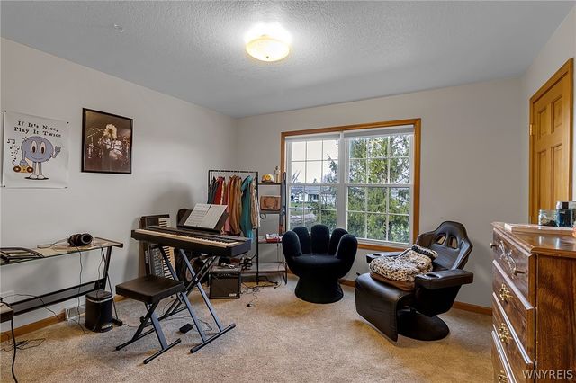 4996 Thurston Avenue, Hamburg, NY 14219