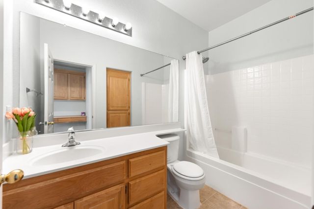 5000 Millner Way, Elk Grove, CA 95757