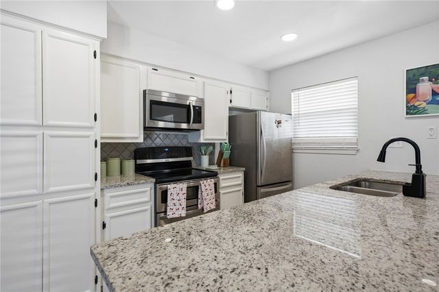 3518 Lariat Lane, Corpus Christi, TX 78415