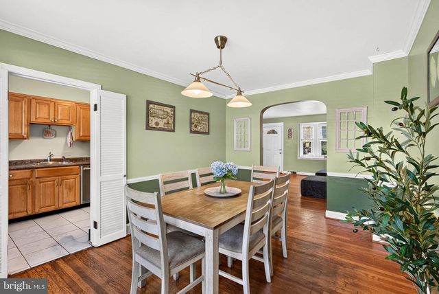 140 HOPKINS RD, Baltimore, MD 21212