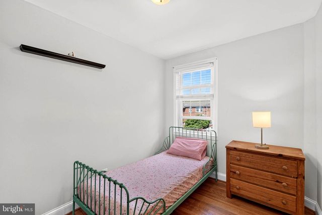140 HOPKINS RD, Baltimore, MD 21212