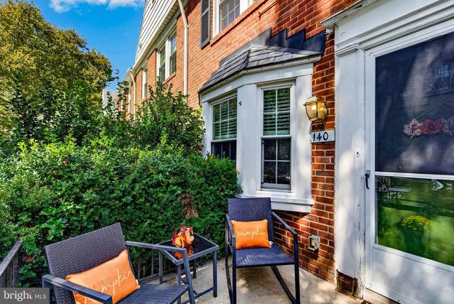 140 HOPKINS RD, Baltimore, MD 21212