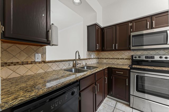 7643 Cambridge Street 7643, Houston, TX 77054