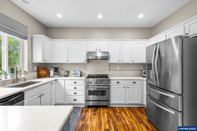 3065 Elliot St NW, Salem, OR 97304