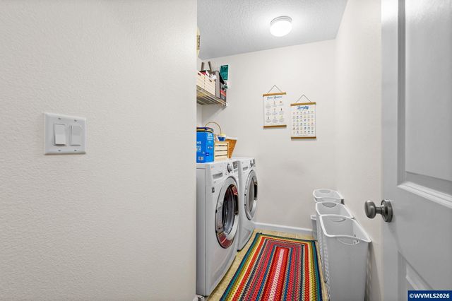 3065 Elliot St NW, Salem, OR 97304