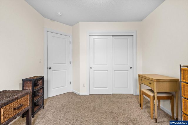 3065 Elliot St NW, Salem, OR 97304
