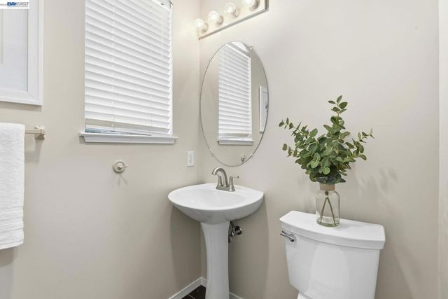 9003 Falcon St, Danville, CA 94506