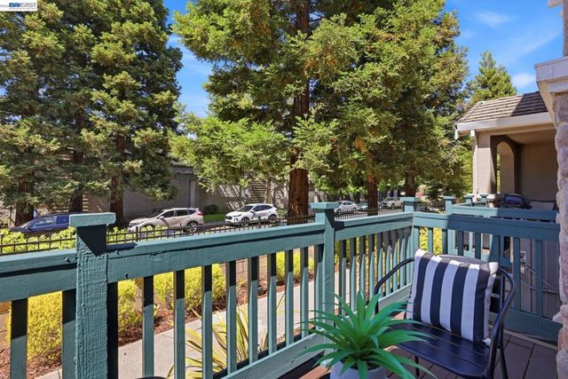 9003 Falcon St, Danville, CA 94506