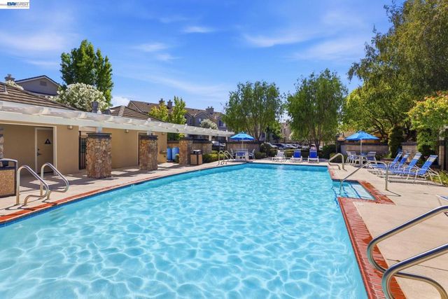 9003 Falcon St, Danville, CA 94506