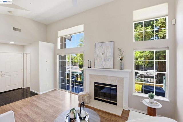 9003 Falcon St, Danville, CA 94506