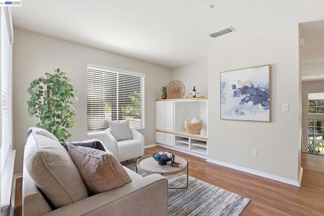 9003 Falcon St, Danville, CA 94506