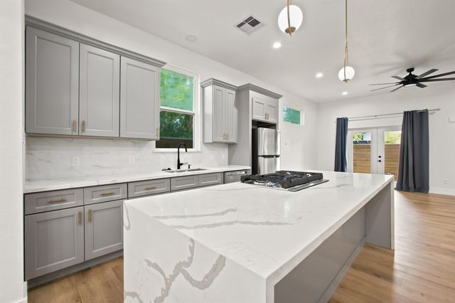 4217 Hare Street A, Houston, TX 77020