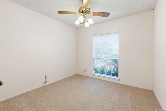 6430 RIDGE FOREST DR, San Antonio, TX 78233