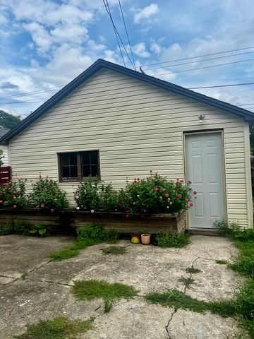 12631 Elm Street, Blue Island, IL 60406