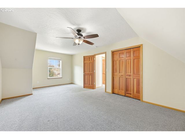 196 S 72ND St, Springfield, OR 97478