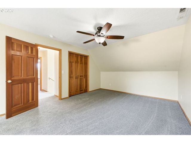 196 S 72ND St, Springfield, OR 97478