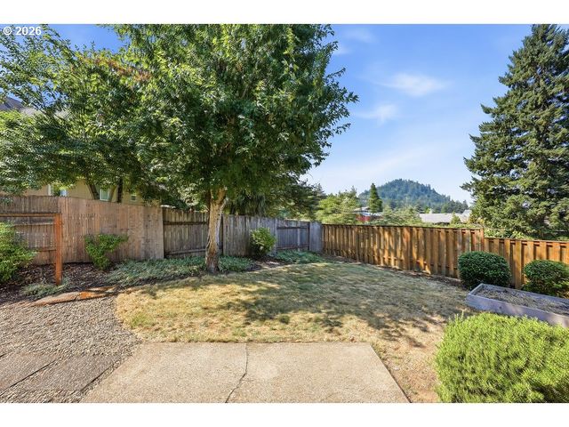 196 S 72ND St, Springfield, OR 97478