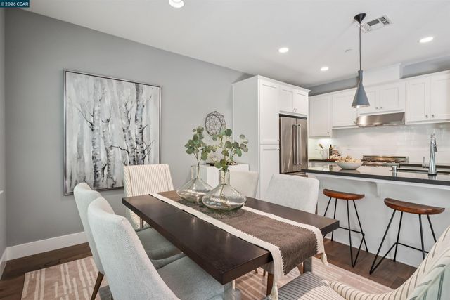 18 Brookstone Ln, Danville, CA 94526
