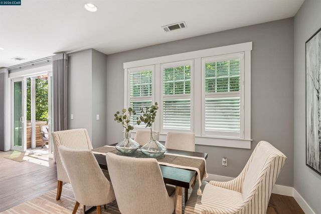 18 Brookstone Ln, Danville, CA 94526