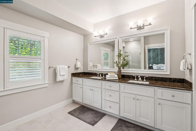 18 Brookstone Ln, Danville, CA 94526