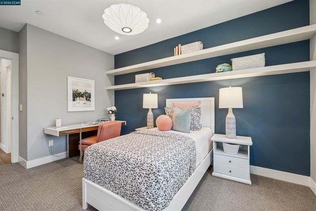 18 Brookstone Ln, Danville, CA 94526