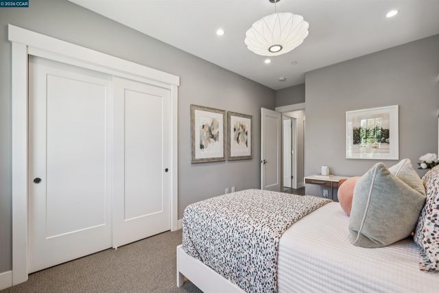 18 Brookstone Ln, Danville, CA 94526