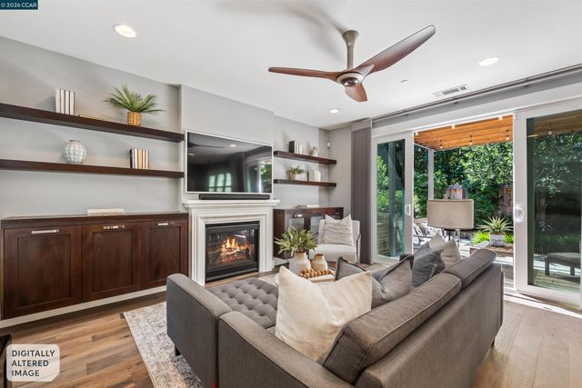 18 Brookstone Ln, Danville, CA 94526