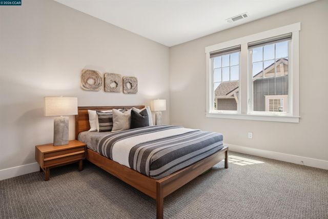 18 Brookstone Ln, Danville, CA 94526