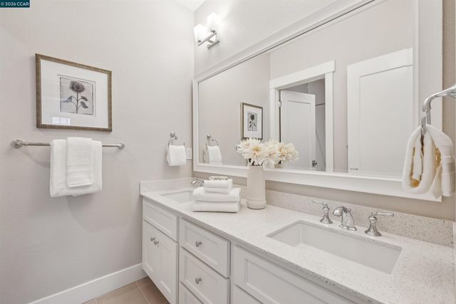 18 Brookstone Ln, Danville, CA 94526
