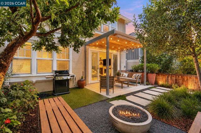 18 Brookstone Ln, Danville, CA 94526