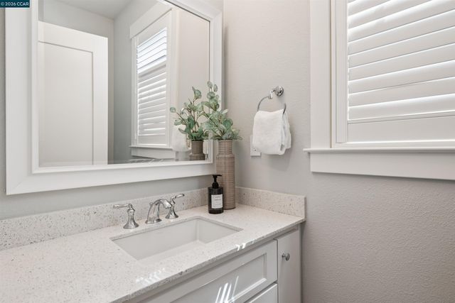18 Brookstone Ln, Danville, CA 94526