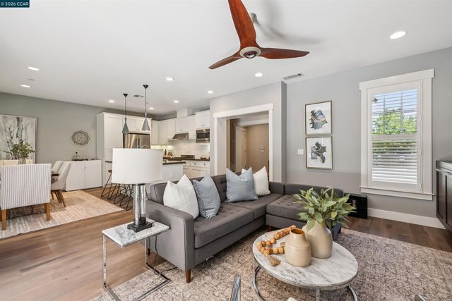 18 Brookstone Ln, Danville, CA 94526