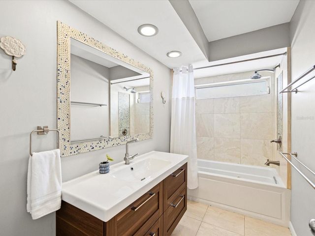 1090 MCFARLAND STREET, Dunedin, FL 34698